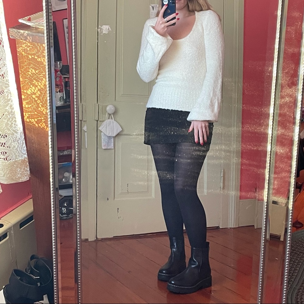 MODA international Cream knit sweater